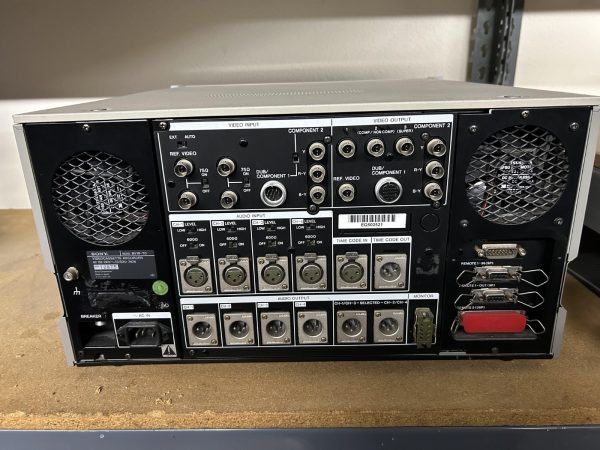 Sony BVW-70 - Image 2
