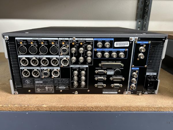 Sony DVW-M2000 - Image 2