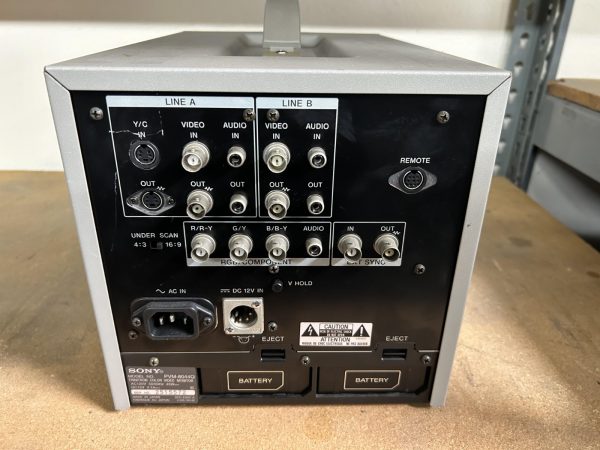Sony PVM-8044Q - Image 2