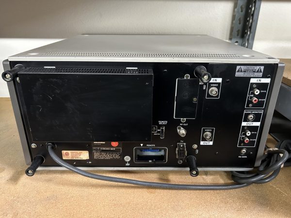Sony VO-5600 - Image 2