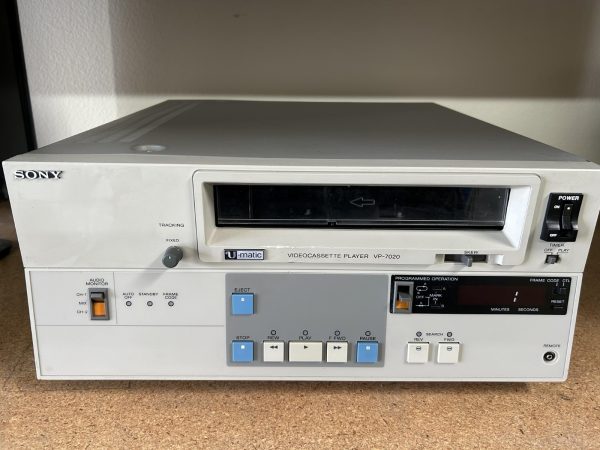 Sony VP-7020